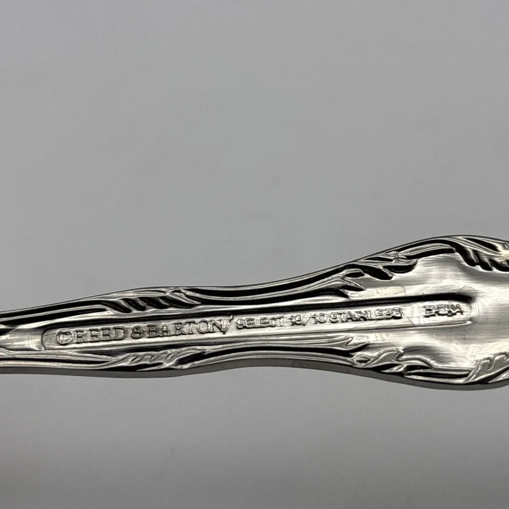 9 Soup Spoons VICTORIA Reed & Barton Select Glossy 18/10 Stainless Flatware